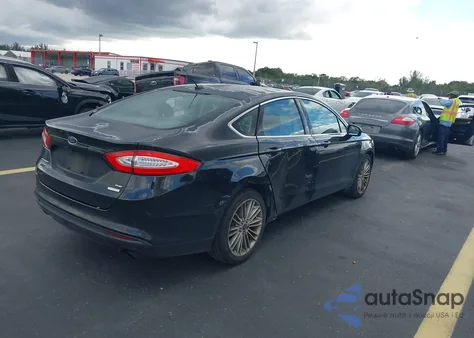 2015 Ford Fusion Se z USA, uszkodzony, nr VIN 1FA6P0HD0F5118290